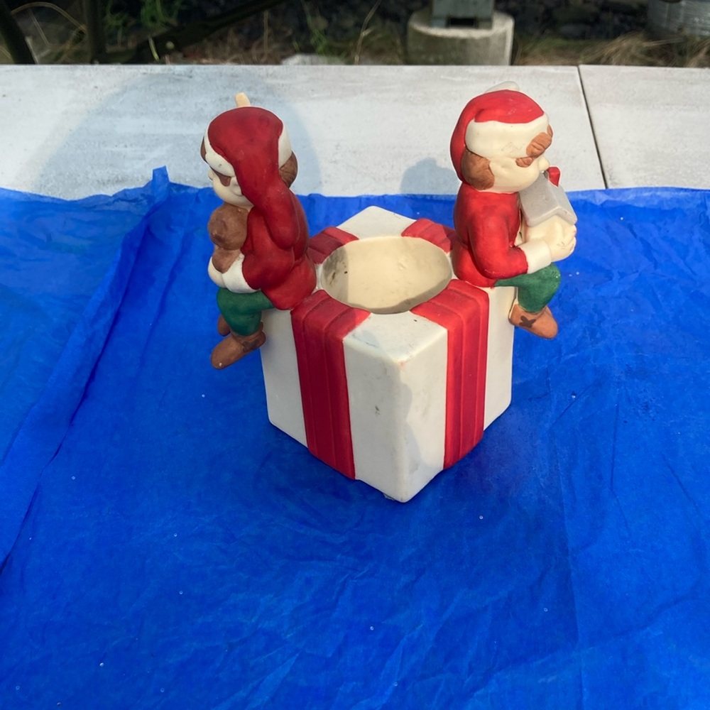 5 for $25 💸💸💸💸💸 
Christmas Elf Ceramic Candle Holder